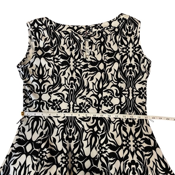 HAANI Petite Women's Flared Dress Midi Floral White/Black Print Sleeveless PXL - Picture 13 of 15